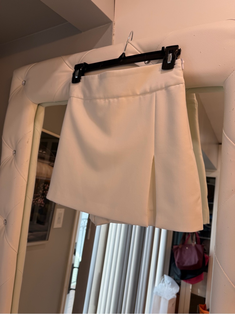 Zara Cream Mini Skirt with Front Pleat